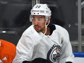 Forward Chris Kelly at Edmonton Oilers training camp at Riogers Place on Sept. 15, 2017.