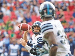 Argos QB Ricky Ray eyes a short pass to running back James Wilder Jr., in Saturday’s win. (Chris Young, CP)