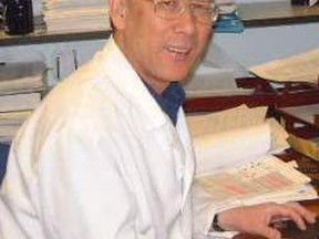 Dr. Hoyun Lee