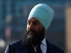 NDP leadership candidate Jagmeet Singh makes his way to the centre block of Parliament Hill in Ottawa on Wednesday, Sept. 20, 2017, to hold a press conference. (Sean Kilpatrick/The Canadian Press)