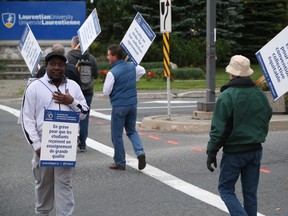 Faculty at Laurentian University are on the picket line. Classes are cancelled.John Lappa/The Sudbury Star/Postmedia Network