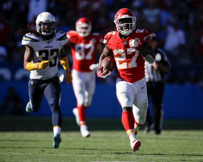 Chiefs' Kareem Hunt to NFL: 'Stop sleeping on me'