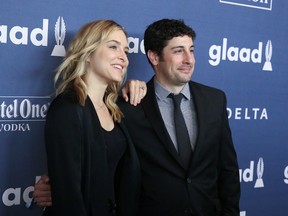 Jason Biggs and Jenny Mollen arrive for the 27th Annual GLAAD Media Awards at The Waldorf=Astoria on May 14, 2016 in New York City. (Photo by Rob Kim/Getty Images)