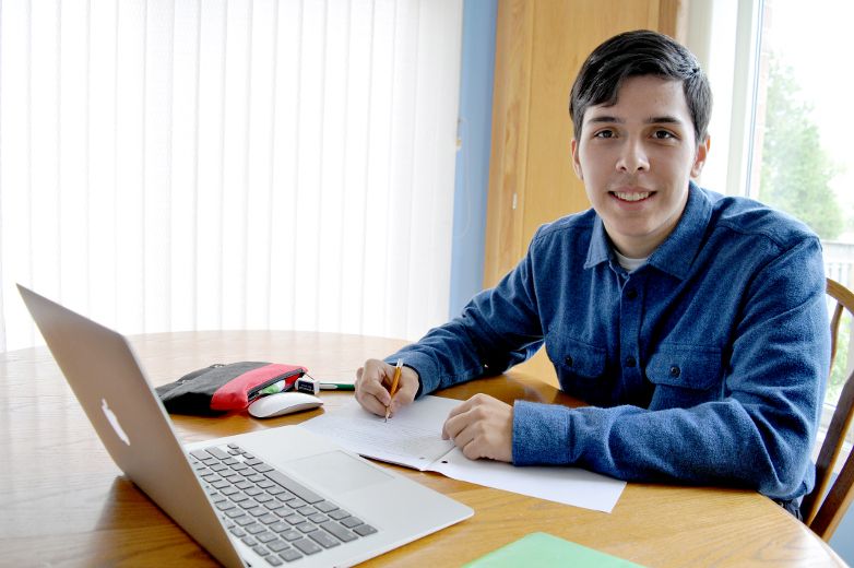 New national scholarship a boost for hearing impaired student The