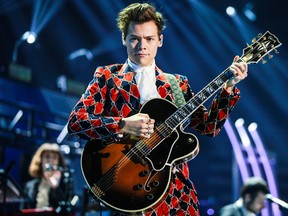 Harry Styles performs onstage during the 2017 iHeartRadio Music Festival at T-Mobile Arena on September 22, 2017 in Las Vegas, Nevada. (Rich Fury/Getty Images for iHeartMedia)