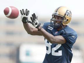 Terrence Edwards makes a catch during Winnipeg Blue Bombers practice at Canad Inns Stadium on June 22, 2017. (JASON HALSTEAD/Postmedia)