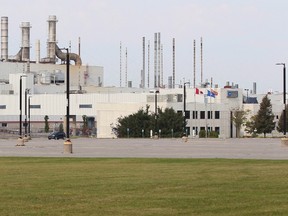 The Cami assembly plant parking lot sits empty as employees walk the picket line in Ingersoll, Ont. (The Canadian Press)