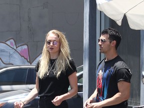 Sophie Turner and Joe Jonas spotted having Lunch at Alfred's Cafe in West Hollywood on June 5, 2017. (WENN.com)