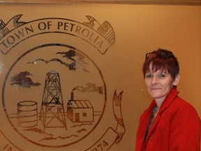 Deker Bauer Foundation for Suicide Prevention CEO and co-founder Teresa Ingles spoke to Petrolia town council during their Oct. 10 meeting about the opening of a new resource centre.
CARL HNATYSHYN/SARNIA THIS WEEK