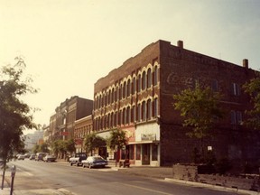 King Street, south side, looking east from the Market Square. Left to right; The Merrill Hotel, Urquhart's New Block, The Thompson Block, The Stephens Block, The Snook Block, The Taft Block, The R. O. Smith Block. All buildings remain except the Taft and Smith Blocks.