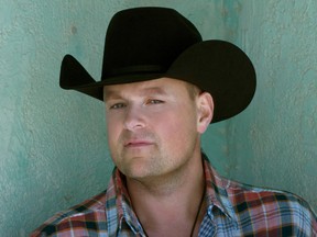 One of Canada’s favourite country music performers, Gord Bamford, is heading for The Empire Theatre, downtown Belleville, Feb.7. The multiple award winner is making his Empire debut, with his Neon Smoke Tour!
For complete info: www.theempiretheatre.com / 613-969-0099
