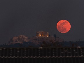 super red moon