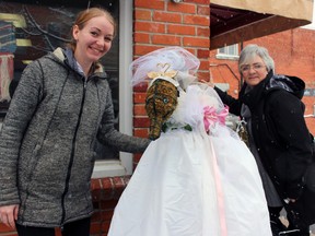 Knot Too Shabby co-owners Danielle Mahood, left, and Elsa Harper show off the topiary swan they decorated on Friday, April 6, 2018 in Stratford, Ont. (Terry Bridge/Stratford Beacon Herald)