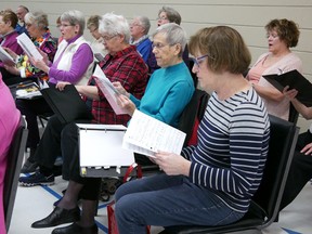 Senior Centre Singers practice for their Spring Concert on Tuesday, April 24th. (Chris Abbott/Tillsonburg News)