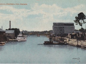 The Thames looking west from Fifth Street Bridge. Rankin warehouse at far left. Steamer City of Chatham at the Rankin Dock, Fourth Street, circa 1909. The turning basin would have been built opposite Fourth Street. Canada Flour Mills at far right. John Rhodes photo