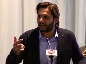 International cricket player Shahid Afridi talks to fans and supporters at Shell Place in Fort McMurray, Alta. on April 28, 2018 about the Shahid Afridi Foundation, the work they continue to do and the Canadian programs. Laura Beamish/Fort McMurray Today/Postmedia Netwrok