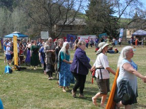 As part of the opening ceremonies for Matta Fest, participants form a circle and sing while walking clockwise in a circle, holding hands to bless the occasion and increase the positive energy. The emphasis of the songs is on loving and protecting the earth, as well as each other.