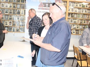 Leanne Delong (back) took questions about Melfort’s new city plan at the Chase the Ace at the Melfort Legion on Thursday, May 10.