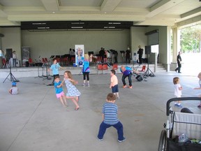 Jack Evans/For The Intelligencer
Entertainment duo Team T and J led an energetic session of dancing and exercise inside the Lions pavilion. The Belleville and District Chamber of Commerce’s Family Arts Festival proved to be a popular attraction with local residents this past weekend.