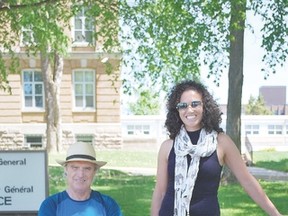 Michael Burtch and Katie Blunt host the first of a series of public picnics on the courthouse lawn.
Allana Plaunt/Special to Sault This Week