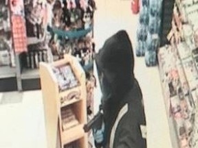 SUPPLIED
Grande Prairie RCMP are looking for the suspect in an attempted Friday night robbery of Fas Gas on 100 Avenue.