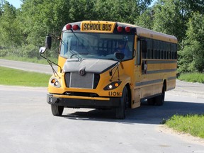 Wauzhushk Onigum Nation's 100 per cent electric school bus rolls into the parking lot of the Community Development Centre on Wednesday, June 13. Wauzhushk Onigum is the first First Nation in Ontario to have an electric school bus on the road.
KATHLEEN CHARLEBOIS/DAILY MINER AND NEWS