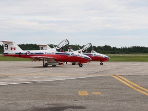 RCAF 431 Sqn Snowbirds were at the Timmins Victor M. Power Airport Tuesday. LEN GILLIS / Postmedia Network
