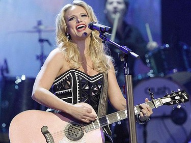 Miranda Lambert performs "Only Prettier" at The Grammy Nominations Concert Live - Countdown to the Music's Biggest Night event in Los Angeles December 1, 2010. (Reuters photo)