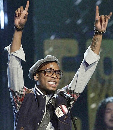 B.o.B performs "Don't Let Me Fall" at The Grammy Nominations Concert Live - Countdown to the Music's Biggest Night event in Los Angeles December 1, 2010. (Reuters photo)