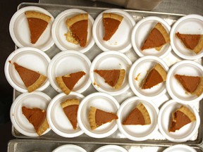 Pumpkin pie completes Thanksgiving dinner at Siloam Mission, Monday, October 12, 2009.
(SUN MEDIA)