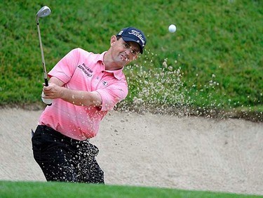 Australia's Greg Chalmers hits from a sand trap to the second green during the first round of the 2011 U.S. Open at Congressional Country Club in Bethesda, Maryland, Thursday, June 16, 2011. (REUTERS/Jonathan Ernst)
