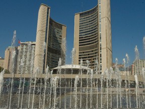 Ottawans should be lucky they don't live in Toronto, where more public servants make the Sunshine list each year. (DAVE THOMAS/QMI Agency)