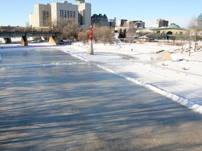 A file photo shows the Olympic-sized rinks on the Assiniboine River in 2009. (Winnipeg Sun files)