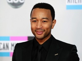Singer John Legend arrives at the 2011 American Music Awards in Los Angeles November 20, 2011.  (REUTERS/Danny Moloshok)