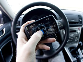 Texting and driving (Postmedia Network photo illustration)