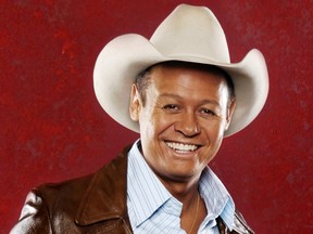 Neal McCoy rides into McPhillips Street Station.