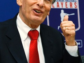 MLB commissioner Bud Selig speaks to the media in New York, N.Y., Nov. 22, 2011. (MIKE SEGAR/Reuters)