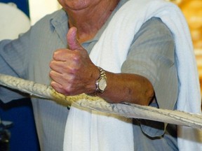 Boxing trainer Angelo Dundee at his training camp in New York, N.Y., in June 6, 2006. (TEDDY BLACKBURN/Reuters)
