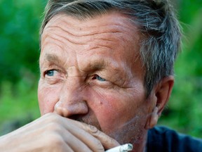 British researchers found that while there seems to be no link between cognitive decline and smoking in women, in men, the habit is linked to swifter decline, with early dementia-like cognitive difficulties showing up as early as the age of 45. (Shutterstock)