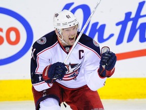 Blue Jackets forward Rick Nash celebrates a goal against the Flames in Calgary, Alta., Dec. 1, 2011. (TODD KOROL/Reuters)