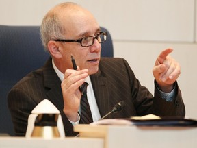 Edmonton mayor Stephen Mandel says there are a lot of ''positive things'' for the city in the provincial budget released Thursday. (EDMONTON SUN/File)