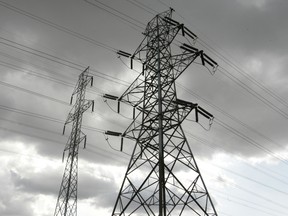 A committee has strongly recommended building two high-voltage direct current transmission lines between the Edmonton and Calgary regions. (EDMONTON SUN/File)