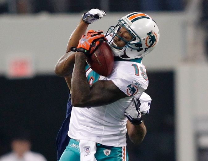 Miami Dolphins Trade Brandon Marshall to Bears - The Phinsider