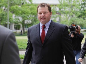 Former Major League Baseball pitcher Roger Clemens walks at the federal courthouse in Washington April 30, 2012. REUTERS/Yuri Gripas