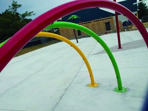 Rotary splash pad