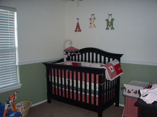 Baby crib