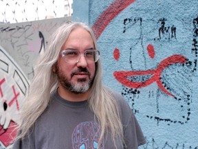 J Mascis