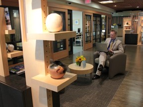 North Shore Credit Union's idea of a branch includes hot towels, local art, specialty coffees and comfy chairs.