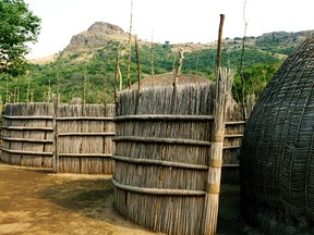 800px-Swaziland_-_Traditional_homes