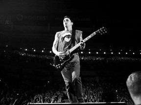 Mike McCready performs at Pearl Jam's Toronto concert on the 10th anniversary of 9/11.